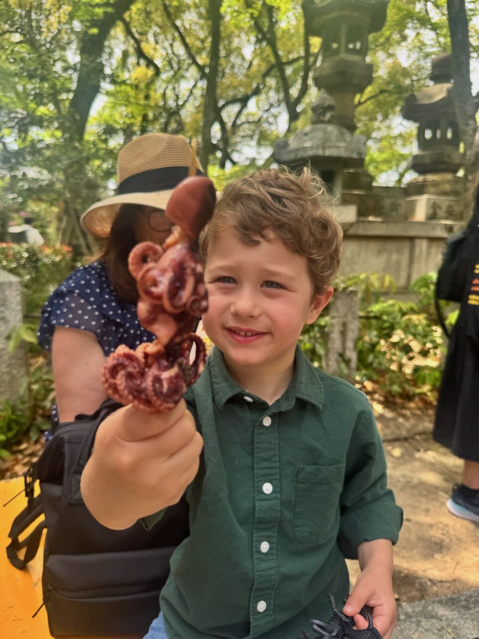 Curio eating Octopus